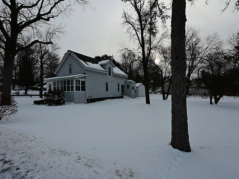 11 Brayton St — Photo 24