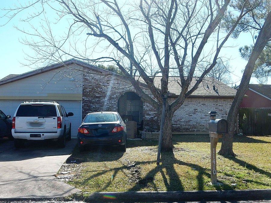 1st image of 11410 Olivewood Dr