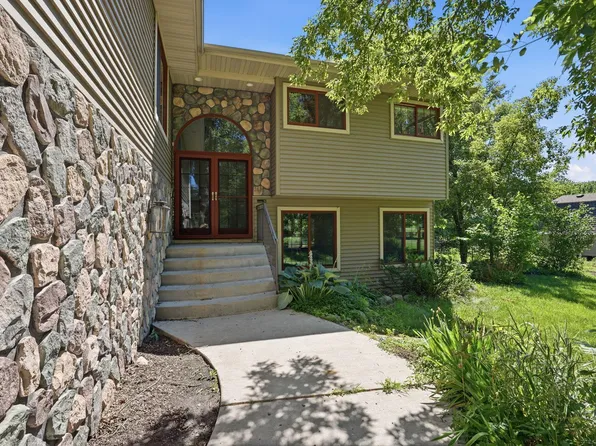 10515 Old County Road 15, Plymouth, MN 55441
