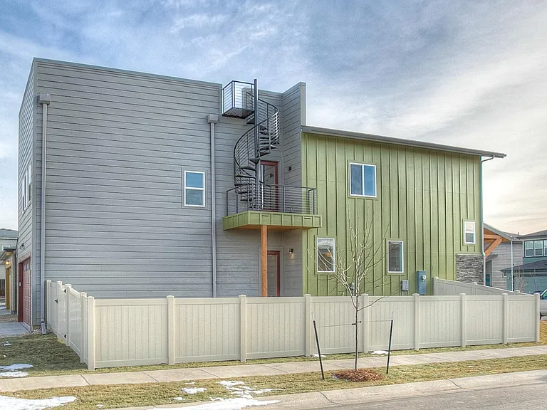 2132 Saison St — Photo 6