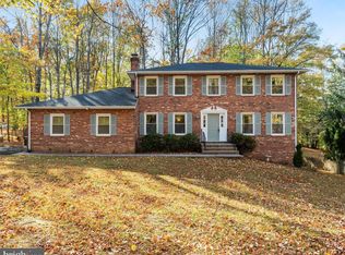 11704 Bacon Race Rd, Woodbridge, VA 22192