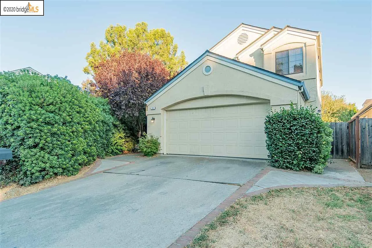 34 Nightingale Ct photo 1