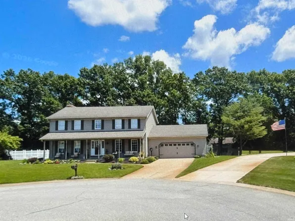 52220 Arrowhead Cir, Granger, IN 46530