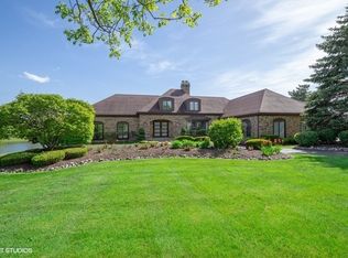 1 Lexington Rd, South Barrington, IL 60010