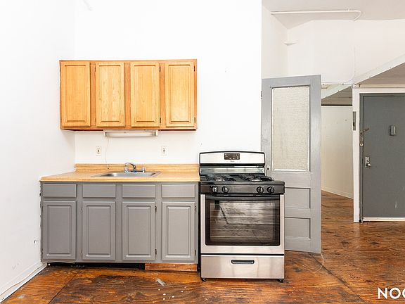 5th image of 1085 Willoughby Ave APT 203