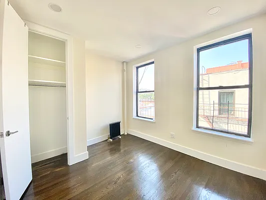 Rented by Bohemia Realty Group | media 17