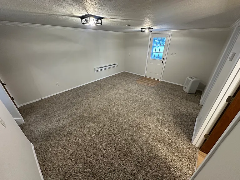 770 Woodside Ave — Photo 10
