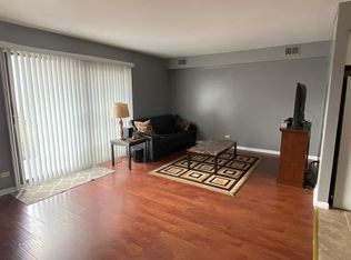 5746 W 106th St #3D, Chicago Ridge, IL 60415