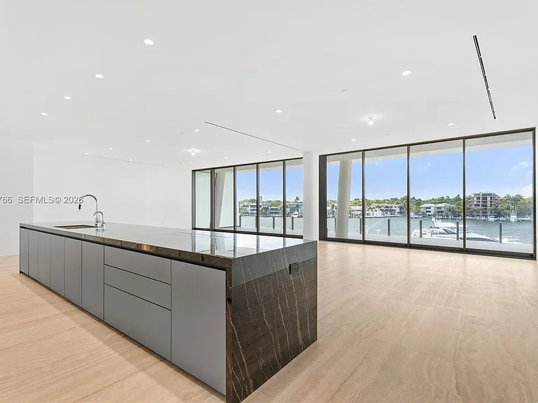 5 Grove Isle #S303 — Photo 4
