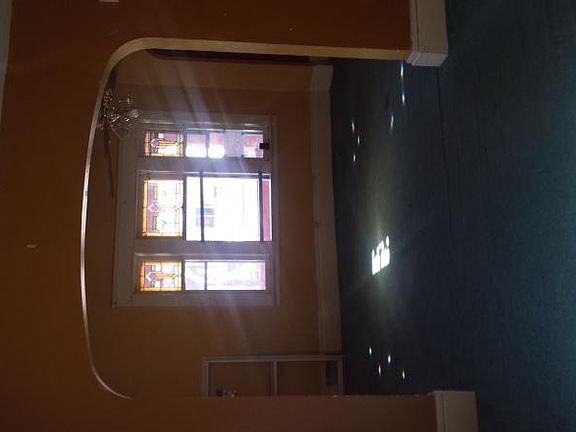 4th image of 503 E Utica St