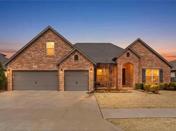 970 Clark Cir, Bentonville, AR 72713