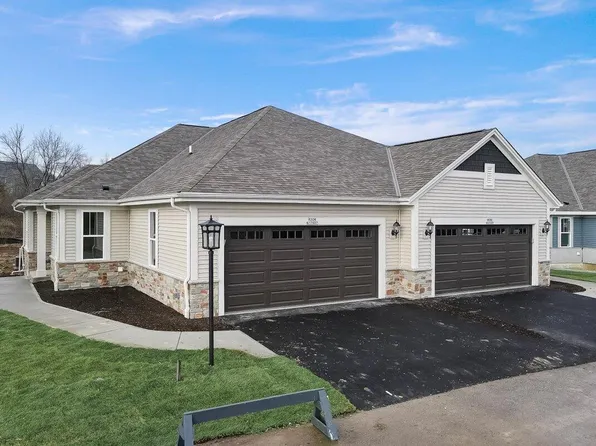 W204N17627 Laurel PLACE #301, Jackson, WI 53037