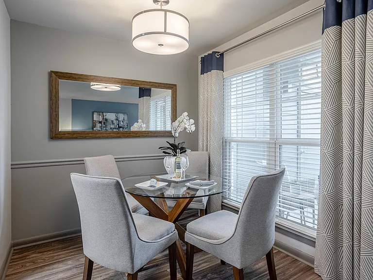 The-Everly-Apartments--Little-Rock-AR_001