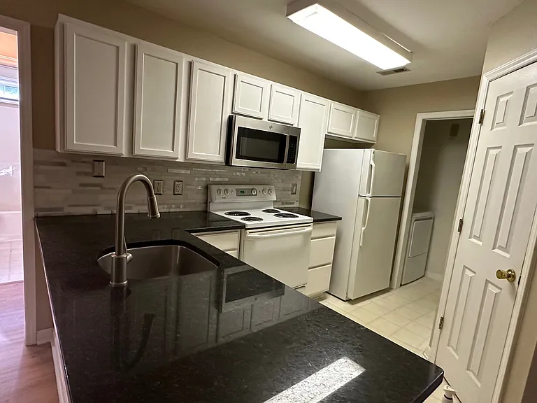 1851 Trailwood Heights Ln #104 — Photo 3