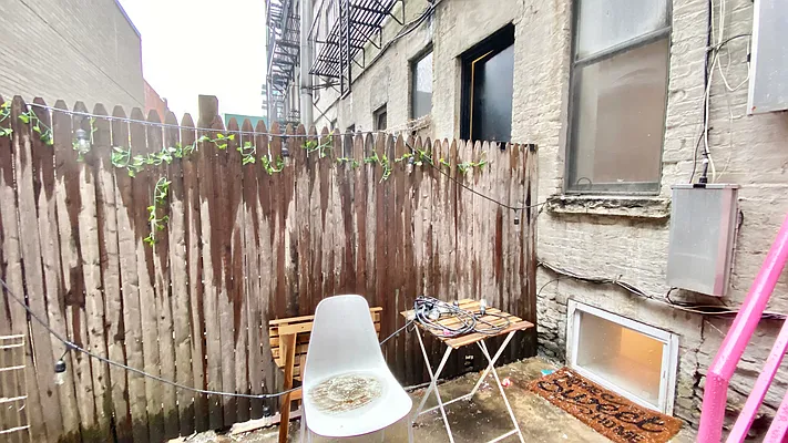 Rented by Crosstown Apartments NYC | media 11