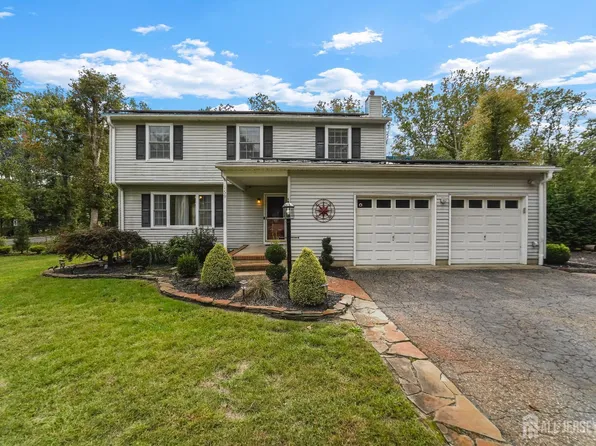 169 Docare Rd, Jackson, NJ 08527