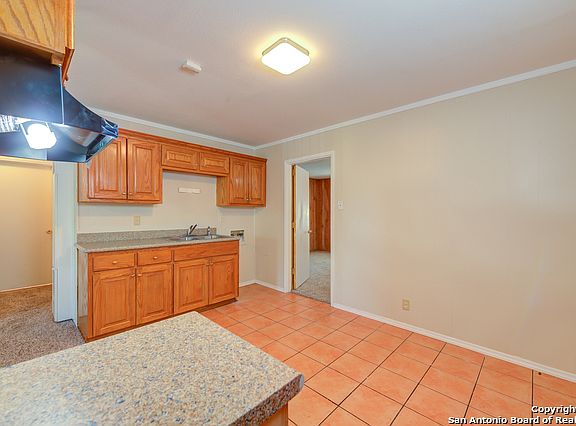 5th image of 319 Parkside Dr
