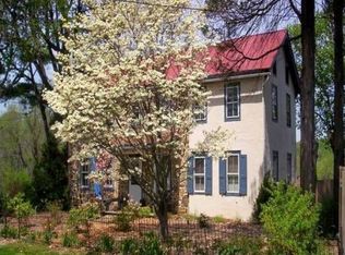 155 Warwick Rd, Elverson, PA 19520