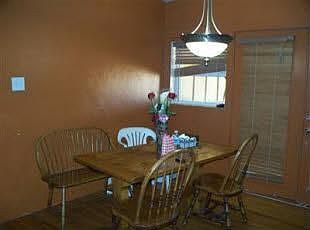 5th image of 536 1/2 Lenrey Ave #El