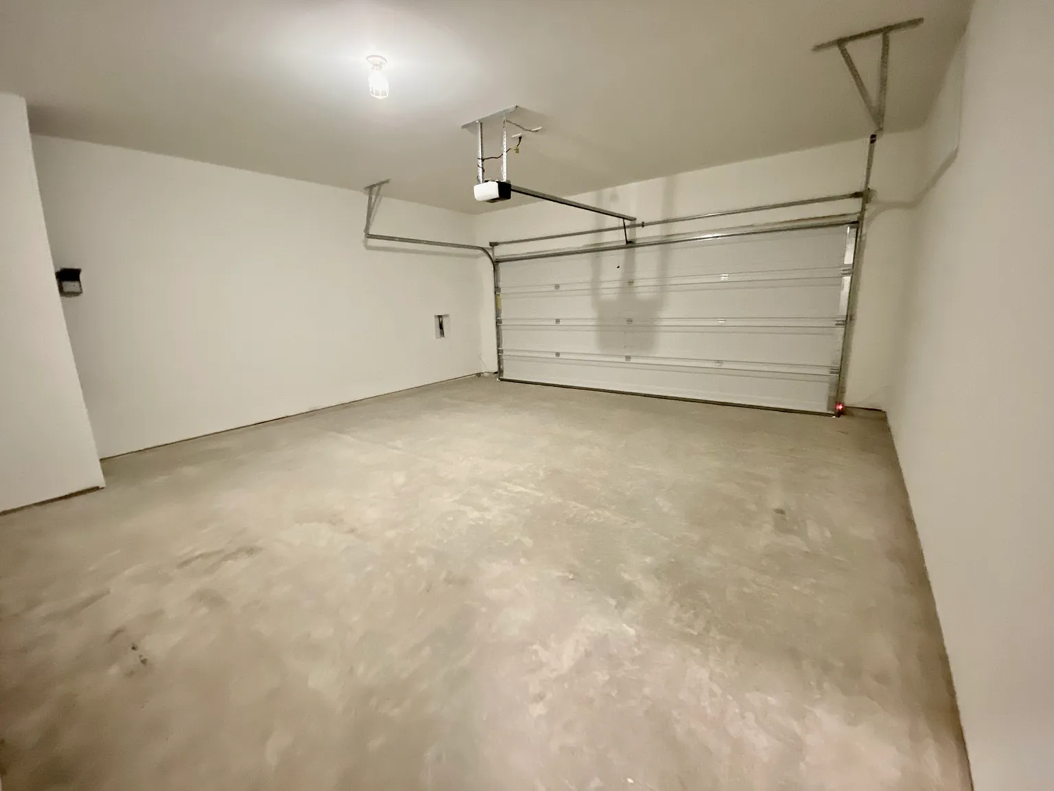 5 bed, 2.5 bath, 2653 sqft, $2,200 — Photo 4