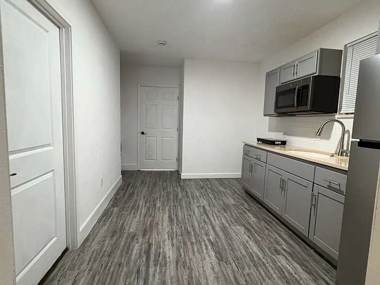 2133 SW Kail St — Photo 3