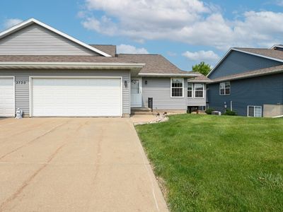 3730 Deer Valley Dr APT B, Marion, IA, 52302