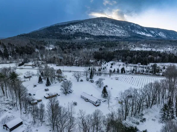 23 Austin Dr, Bristol, VT 05443