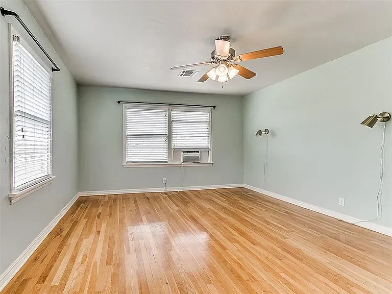 706 S Williams Ave — Photo 17