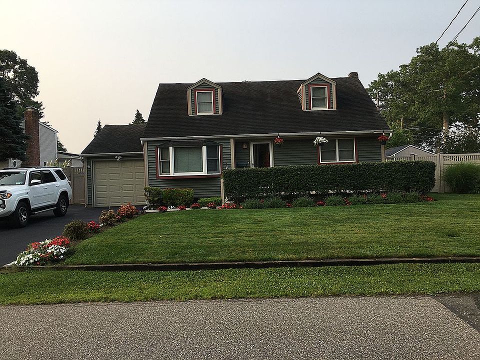2nd image of 74 Newton Blvd
