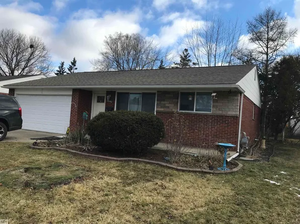 26160 Cunningham Dr, Warren, MI 48091