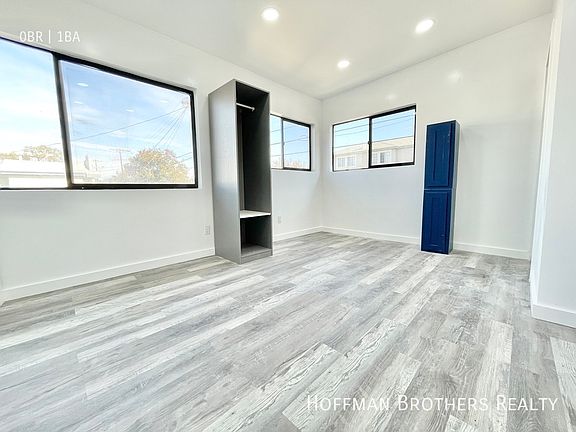 3rd image of 3831 Wisconsin St #6A