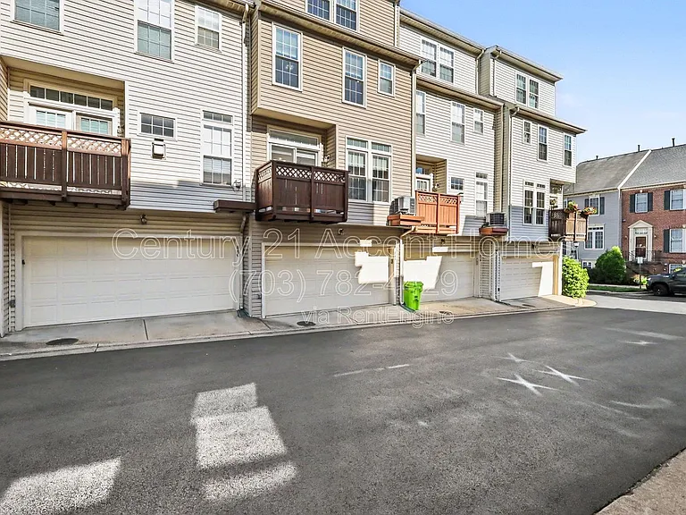 968 Harrison Cir — Photo 33