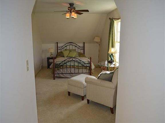 2nd image of 5151 Tamarack Dr