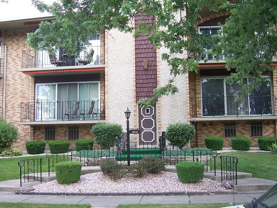 1st image of 10221 S Komensky Ave APT 1F
