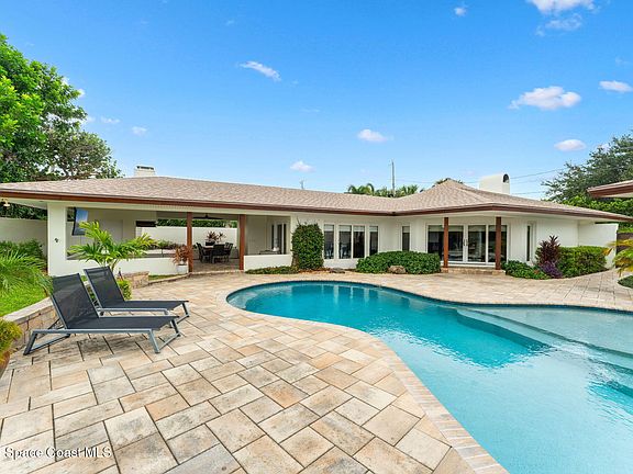 4th image of 207 Riverside Dr
