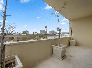 303 N Swall Dr #9B1750191, Beverly Hills, CA 90211