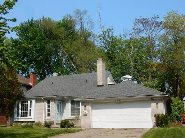 15490 Warwick St, Detroit, MI 48223