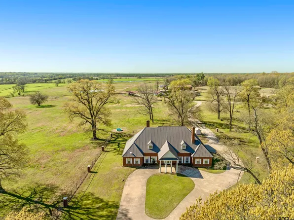 119 County Road 2380, Bagwell, TX 75412