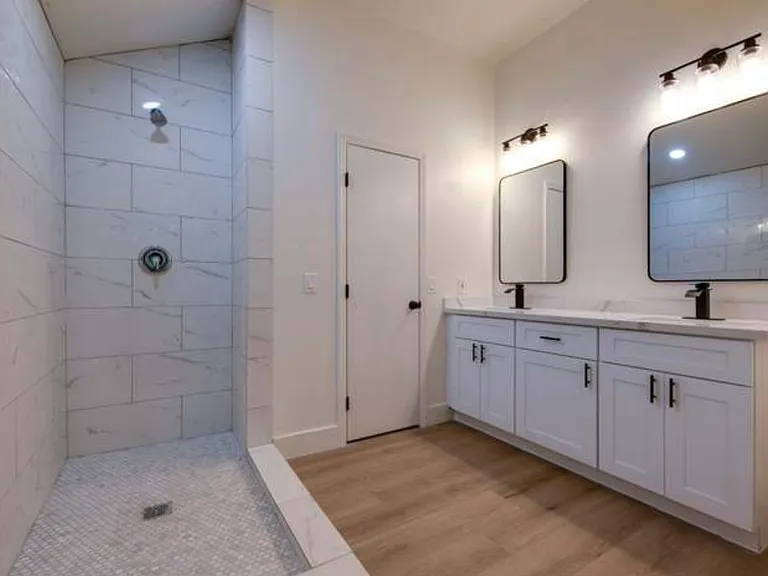 904 Jana Dr — Photo 10