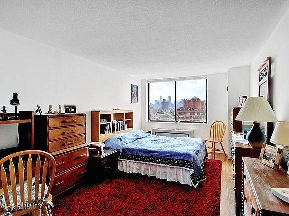 4th image of 275 W 96th St APT 28F