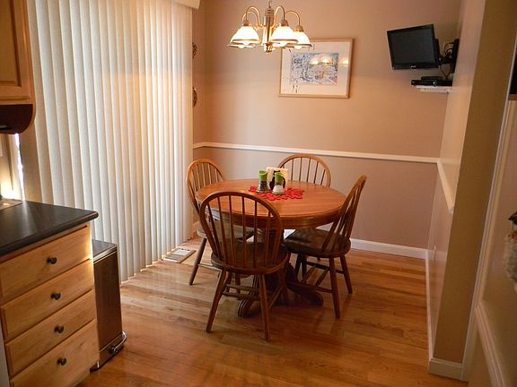 2nd image of 15 Sundown Dr Unit D