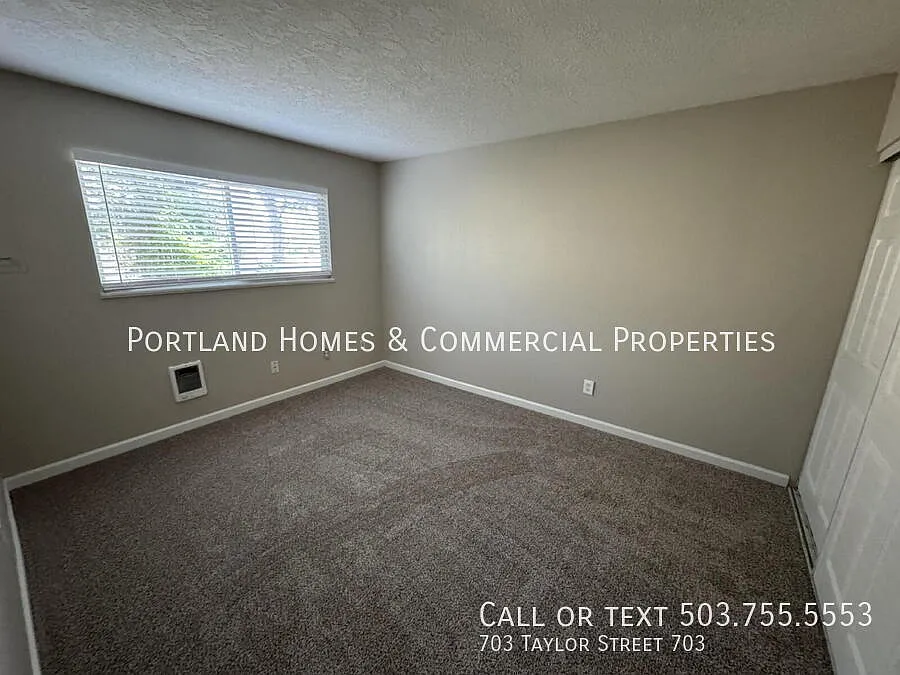 2 Bedroom Ground Level Unit - Oregon City — Photo 4