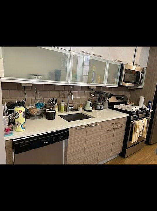1st image of 2332 Tilden Ave APT 3R