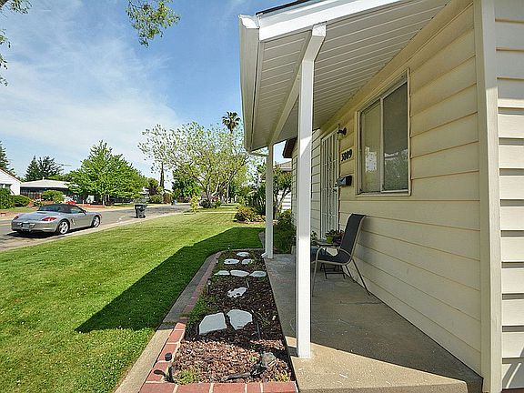 2nd image of 3809 Kroy Way