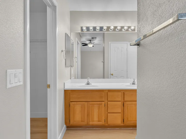 1568 Lamplight Village Ln — Photo 36
