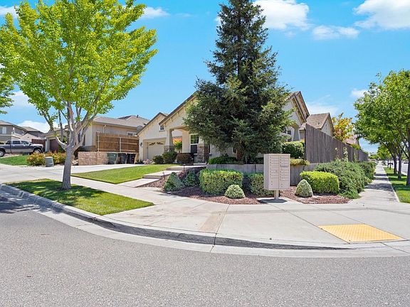 2nd image of 1705 Bandon Ct