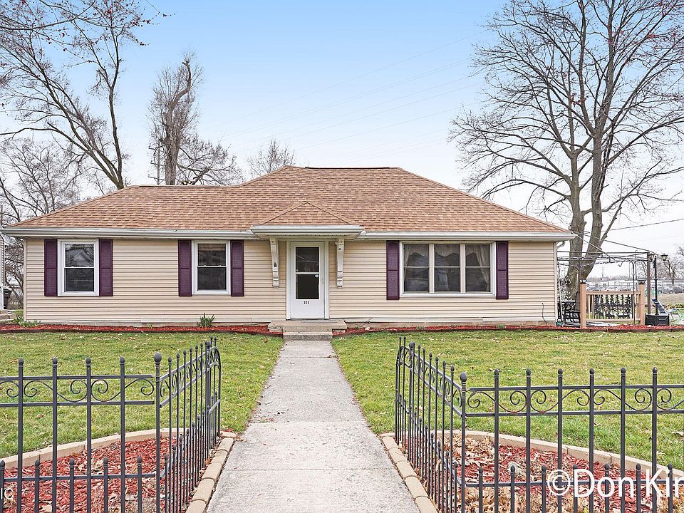 1st image of 305 Wesley St SE