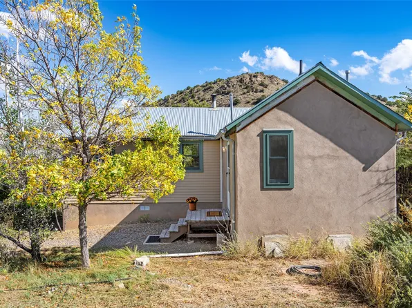 2829 State Highway 14 N, Madrid, NM 87010