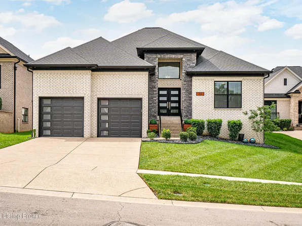 114 Locust Park Pl, Louisville, KY 40245