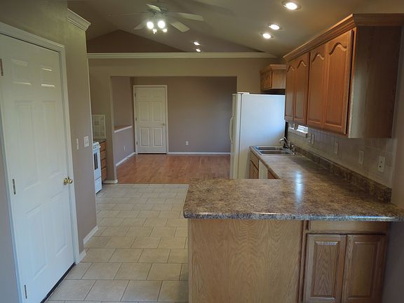 5th image of 2052 Concord Pl